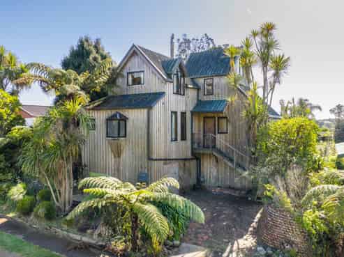 9 Lindaver Grove, Merrilands