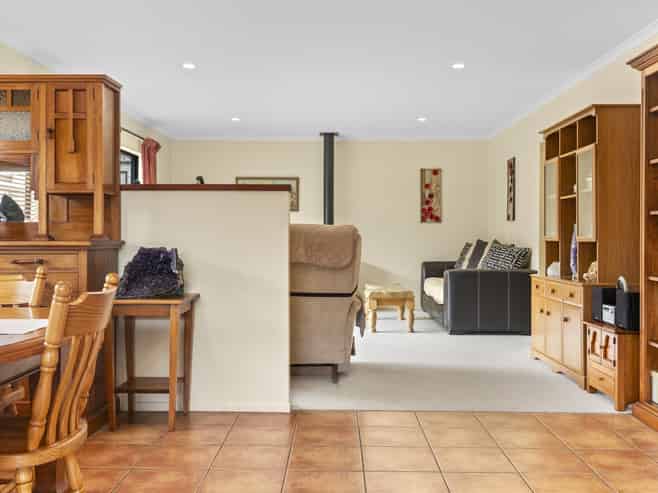 31 Balmoral Drive, Hilltop