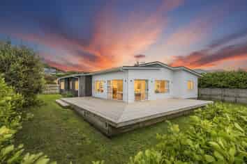 29 Paparoa Crescent, Aotea