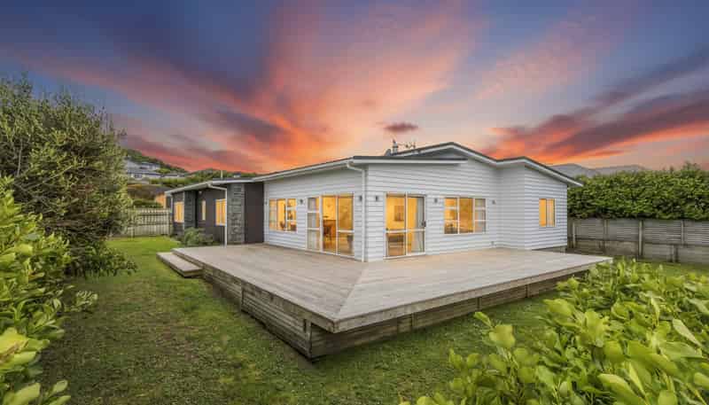 29 Paparoa Crescent, Aotea
