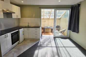 24D Balfour Street, Mornington