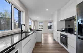 236 Ranolf Street, Glenholme