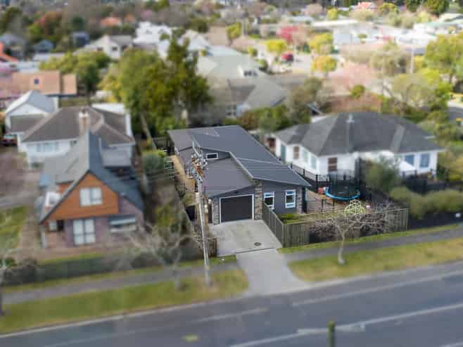 236 Ranolf Street, Glenholme
