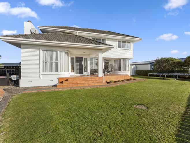 407 Devon Street West, Lynmouth