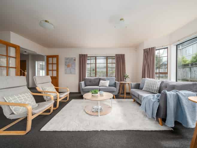 6 Ellwood Place, Churton Park