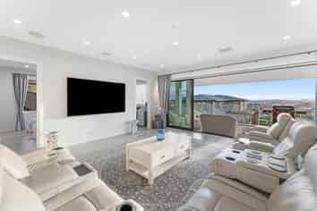 13 Michael Richard Place, East Tamaki Heights