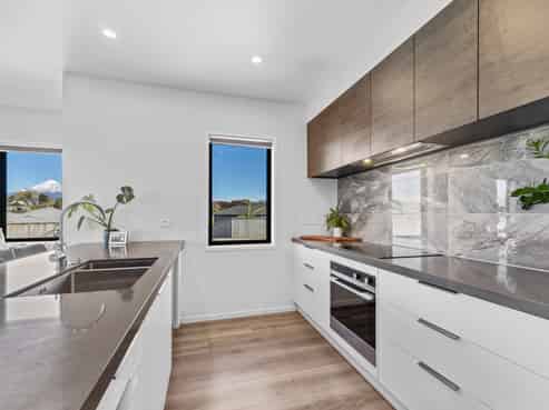10 Mangaotuku Lane, Whalers Gate