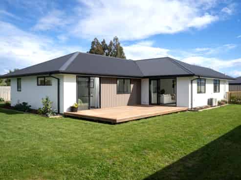 17 Merino Crescent, Amberley