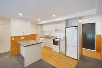17B Athol Terrace, Upper Riccarton