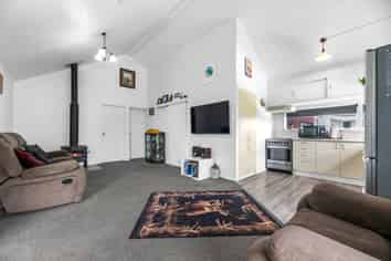 111 Windermere Drive, Poike