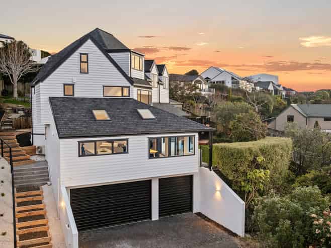 24 Nehru Place, Cashmere