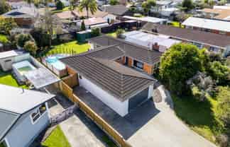 25 Pulham Crescent, Queenwood