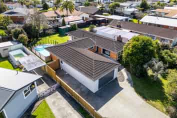 25 Pulham Crescent, Queenwood