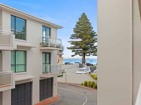 5/5 The Mall, Mount Maunganui
