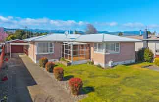 46 Featherston Street, Levin