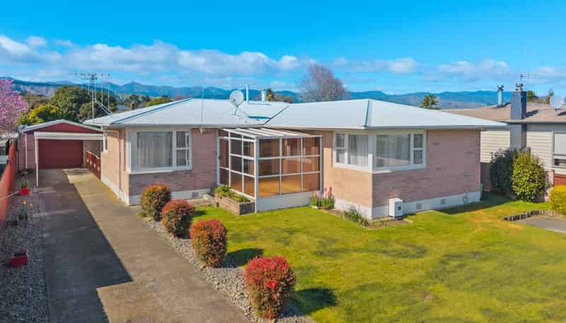 46 Featherston Street, Levin