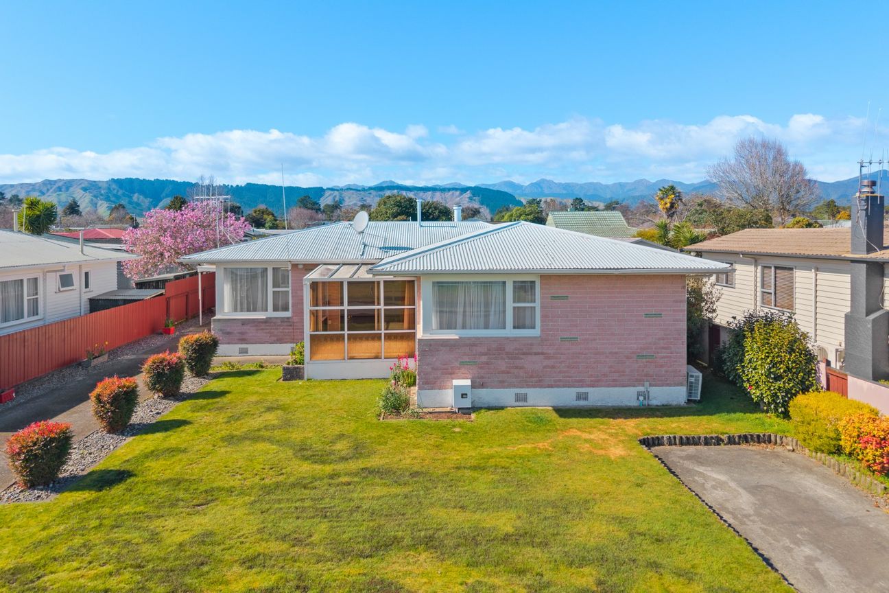 Great Buying and Great Location. - Widok 2