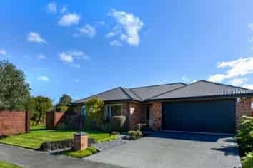 17 Hurricane Way, Wigram