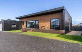 37 Jenkin Street, Strathern