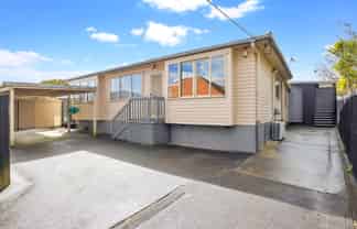 9 Sheehan Road, Te Atatu South