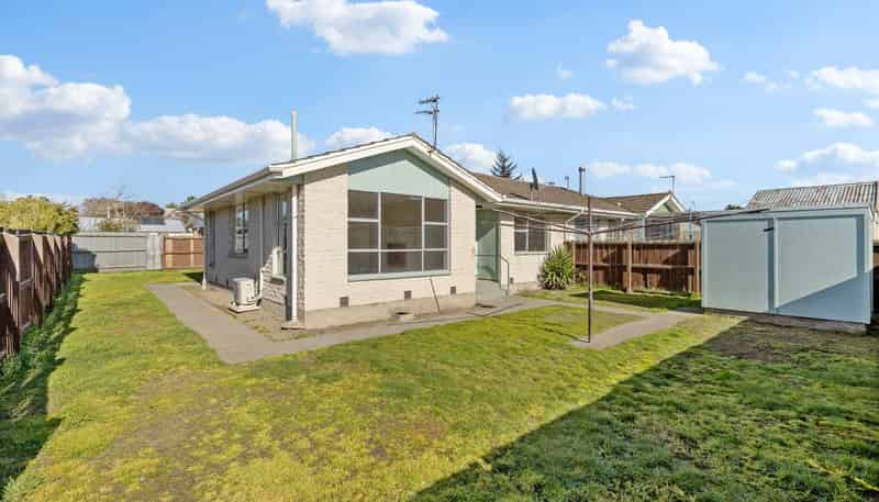 2/15A Genista Place, Parklands