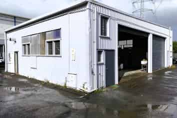 Unit F  | 91m2 Warehouse