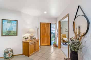 4 Chesterfield Mews, Russley