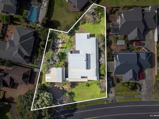 32 Sunderlands Road, Half Moon Bay