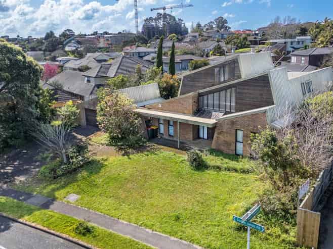 32 Sunderlands Road, Half Moon Bay