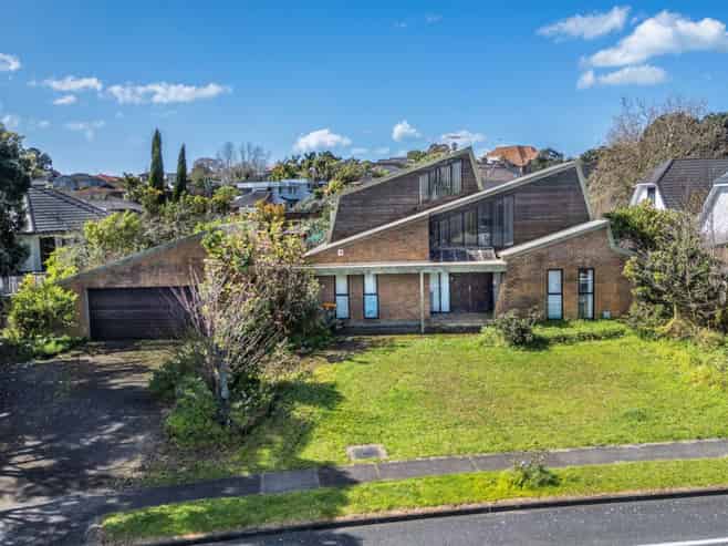 32 Sunderlands Road, Half Moon Bay