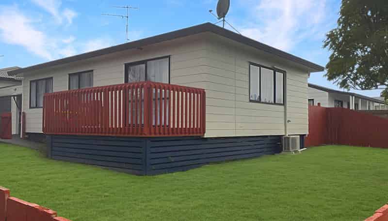 8d Oratu Place, Manurewa