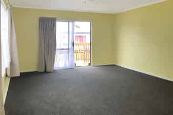 8d Oratu Place, Manurewa