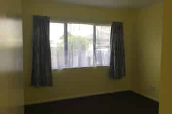 8d Oratu Place, Manurewa