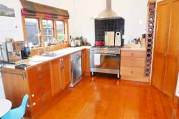 15 Paparoa St, Papanui