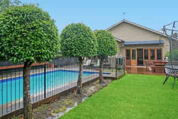 15 Paparoa St, Papanui
