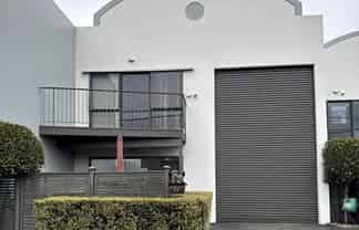 23/6 Airborne Road, Albany