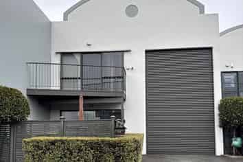23/6 Airborne Road, Albany