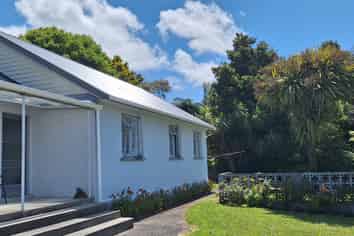 Taranaki - Address withheld