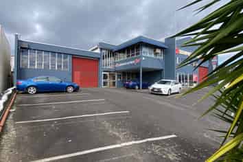 727SQM Morningside Warehouse Mixed Use