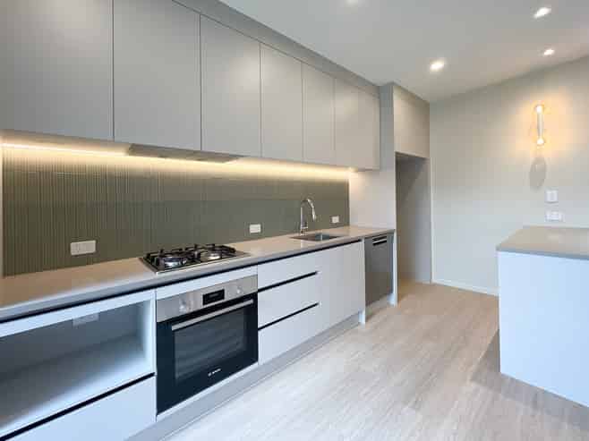 46A Tiroroa Avenue, Te Atatu South