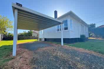 8 Rupert Clark, Whau Valley