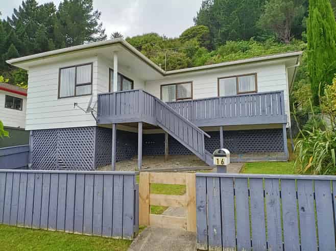 16 Trelawney Road, Wainuiomata