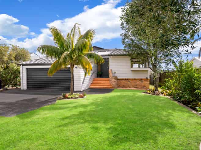 10 Toroa Street, Torbay