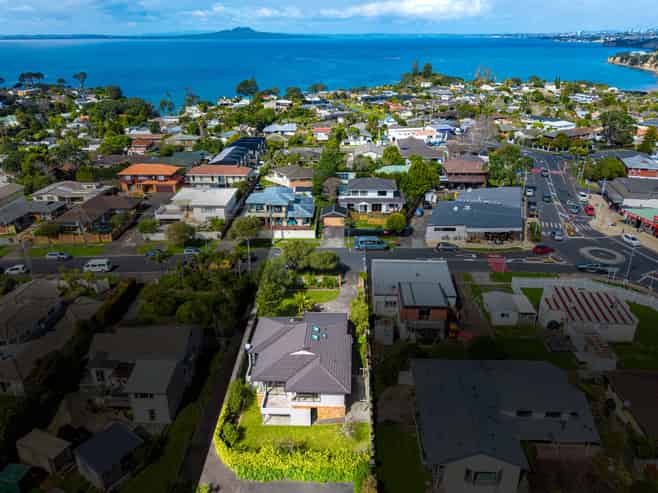 10 Toroa Street, Torbay