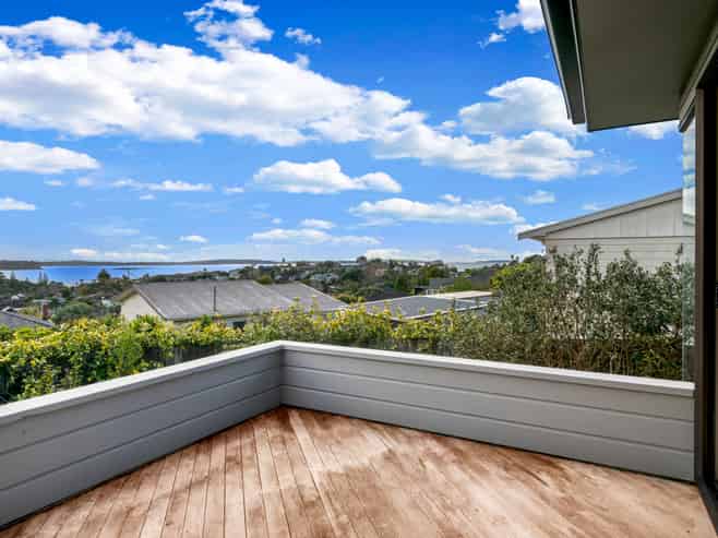10 Toroa Street, Torbay