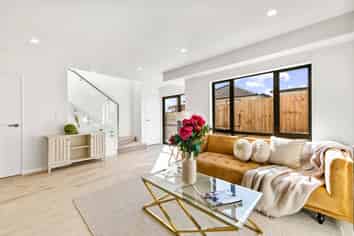 A & B/36 Hooks Road, Manurewa