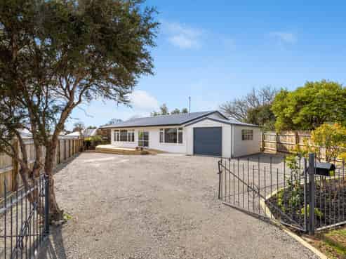 11 Corry Crescent, Witherlea