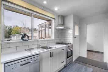 233 Ball Street, Kingswell