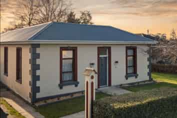 154 Union Street, MILTON