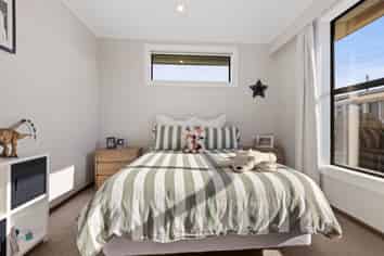 15 Cross Street, MILTON